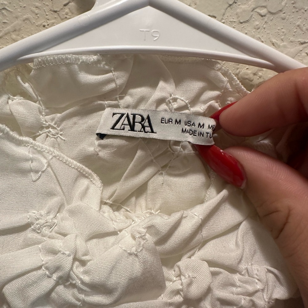 Zara White Textured Crop Top Women’s Size Medium - Picture 4 of 5